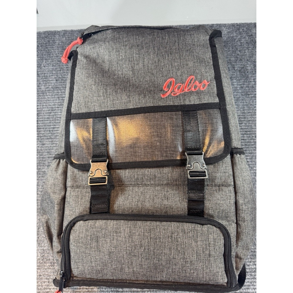 Igloo® - Daytripper‎ Wine Backpack w/ Bamboo Board and Cheese Knives